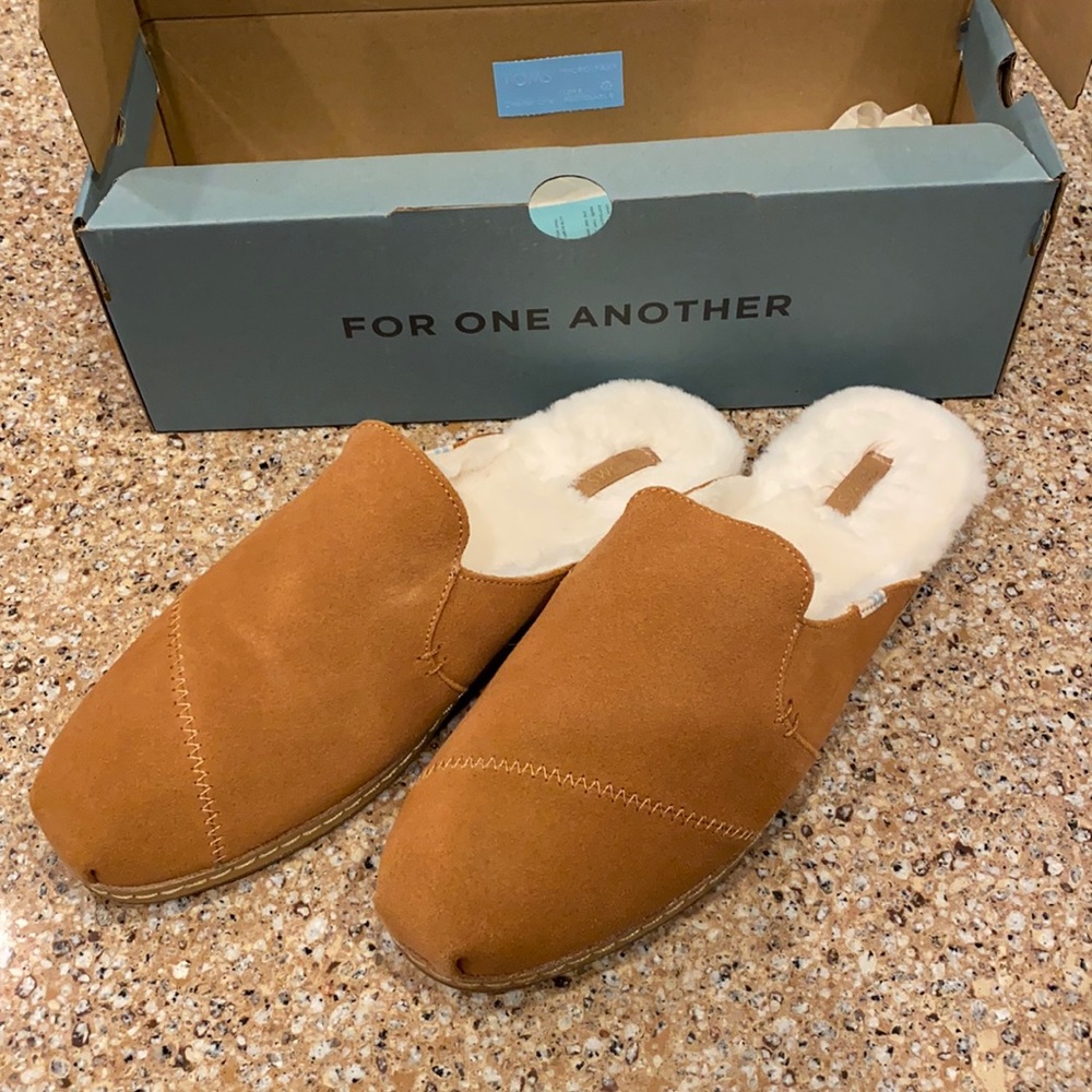 NWT Toms Nova slipper women’s 8.5